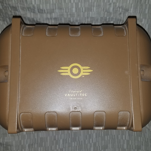 Fall Out Pip Boy - Picture 6 of 8